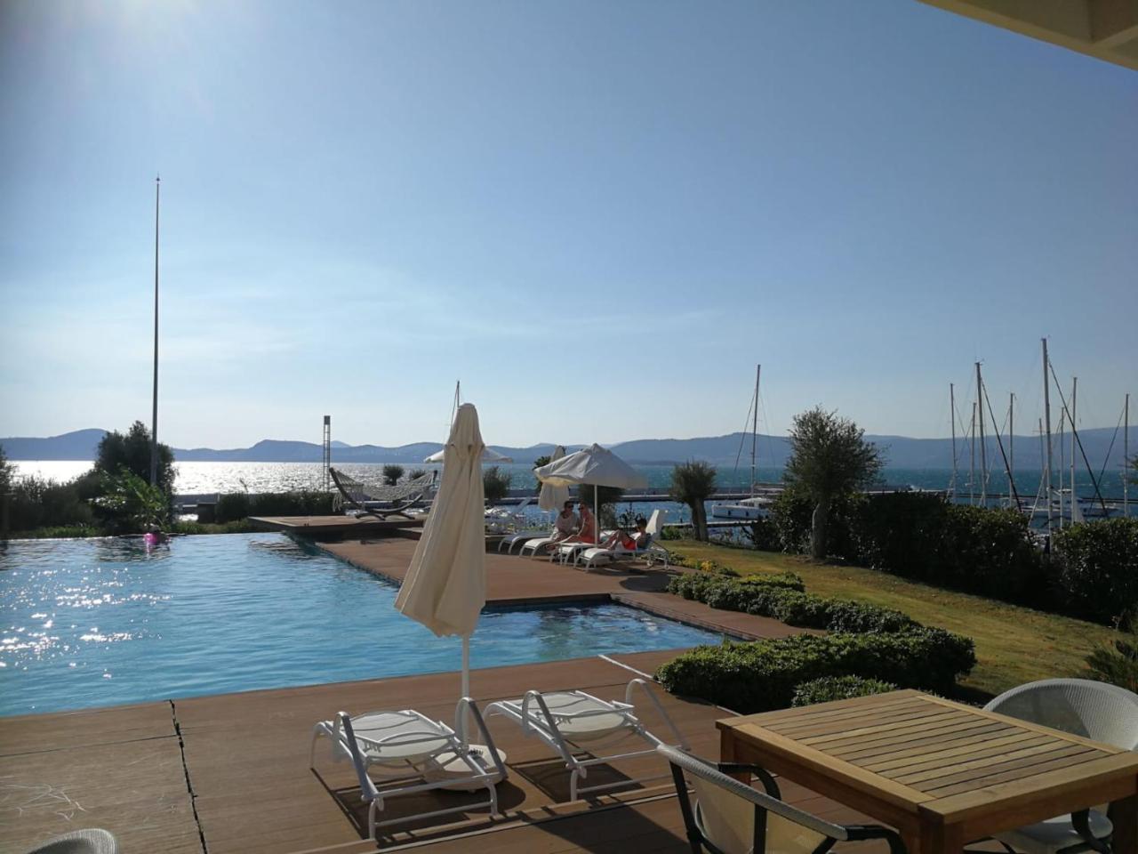 Egesu Marina Guest House Gulluk Buitenkant foto